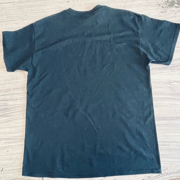 Black shirt - Picture 2 of 7